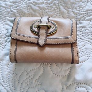 Fossil Tan Leather Wallet with Classic Design